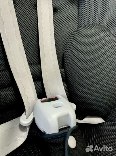 Автокресло carmate Swing moon