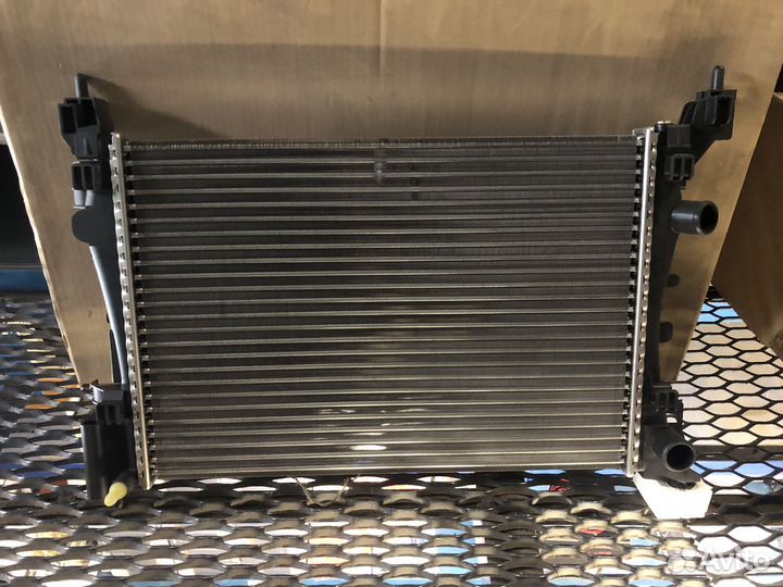 Радиатор opel corsa d