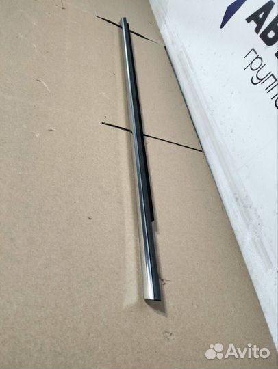 Уплотнитель стекла двери Пежо 408 Т73