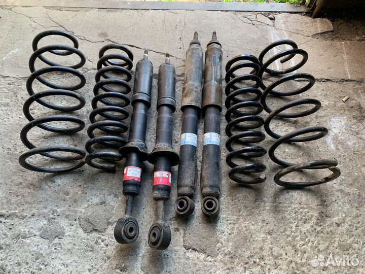 Стойки toyota land cruiser 200