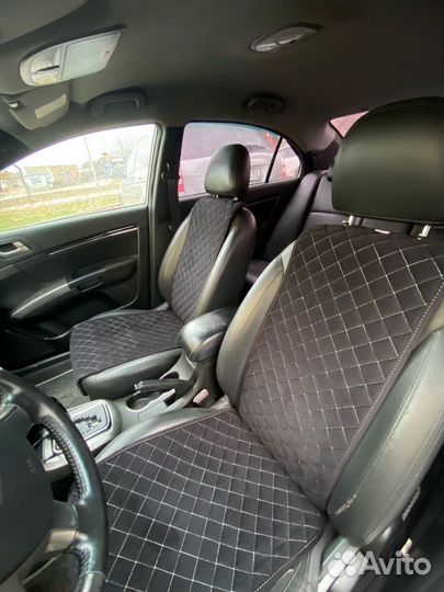 Накидки на сиденья авто. Черн. с бел. строчкой - S