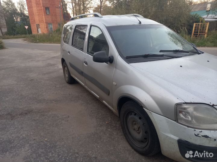 LADA Largus 1.6 МТ, 2013, битый, 395 600 км