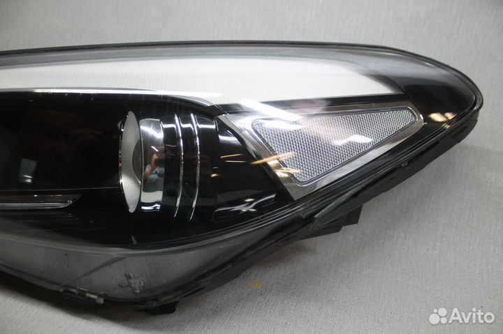 Фара левая Hyundai Tucson