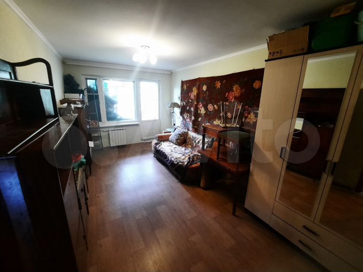 2-к. квартира, 52 м², 5/5 эт.