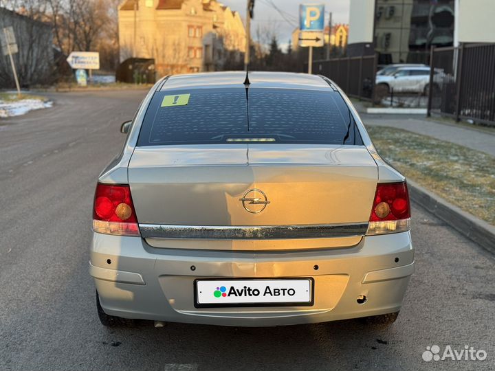 Opel Astra 1.6 МТ, 2010, 252 000 км