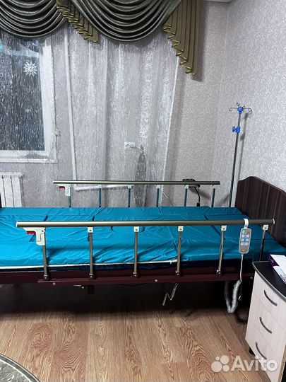 Медицинская кровать для лежачих больных