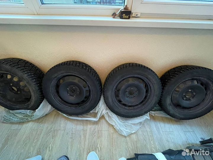 Goodyear Ultragrip 600 205/55 R16 94T