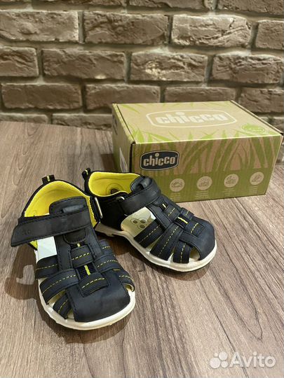 Сандали детские chicco