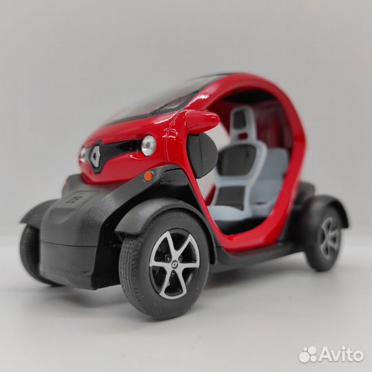 Автомодель Renault Twizy