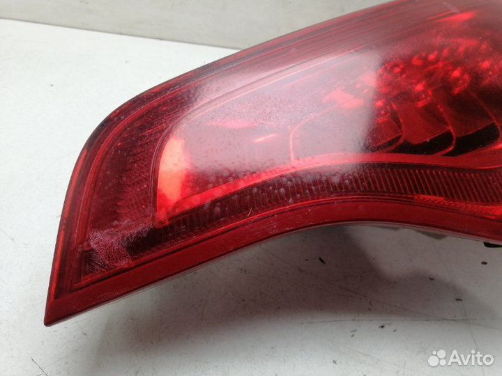 Фонарь задний задний правый Audi Q7 2012