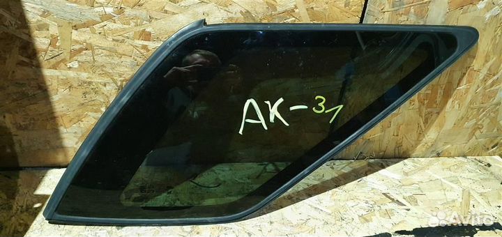 Стекло кузовное правое Kia Sorento 2002-2009