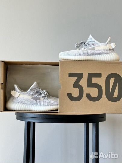 Кроссовки Adidas Yeezy Boost 350 v2 bone женские