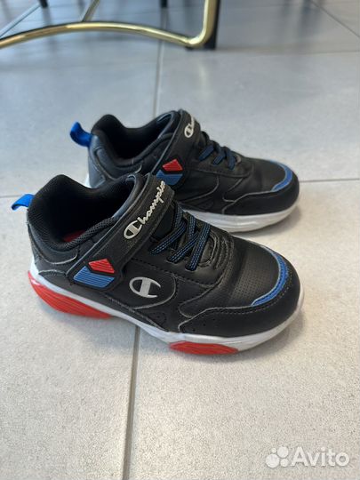 Кроссовки детские 28 размер