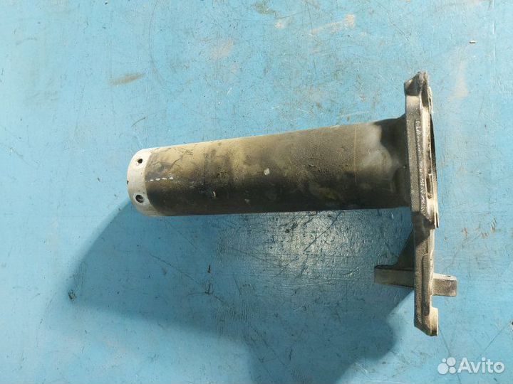 Кронштейн усилителя бампера передний Audi A8 D3