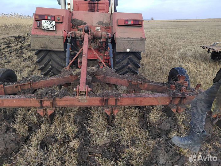 Вспашка, дискование земли трактором Кировец к744р3
