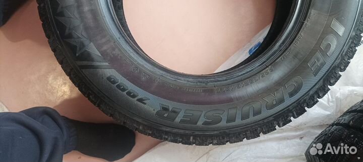 Bridgestone Ice Cruiser 7000 2.25/70 R16