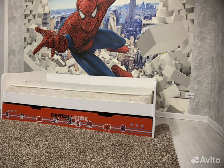 Кровать односпальная с ящиками и матрасом Орматек