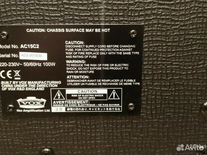 Ламповый комбоусилитель vox ac15c2