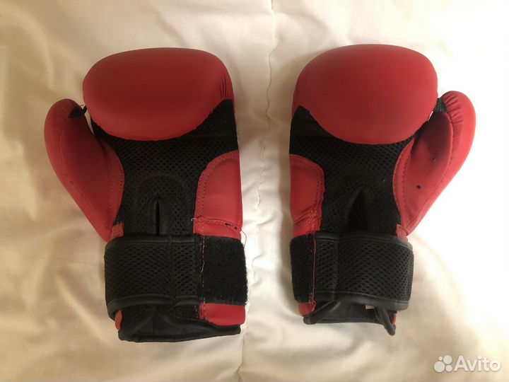 Боксерские перчатки 6 OZ