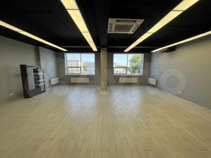 Офисный этаж, 182 м², к/у частично включены