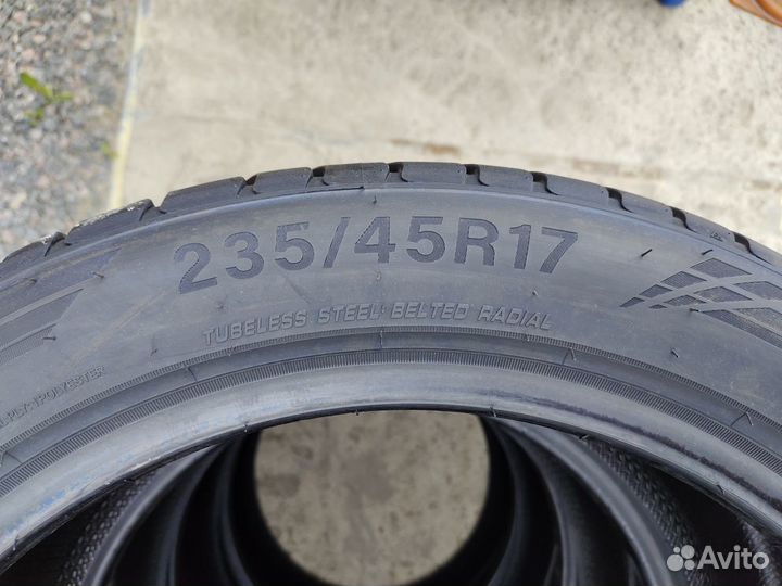 Triangle EffeXSport TH202 235/45 R17 97Y