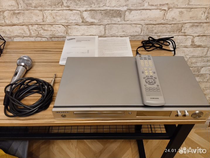 Проигрыватель samsung DVD-караоке DVD-К170