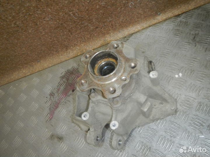 Цапфа/кулак поворотный задний правый BMW X6