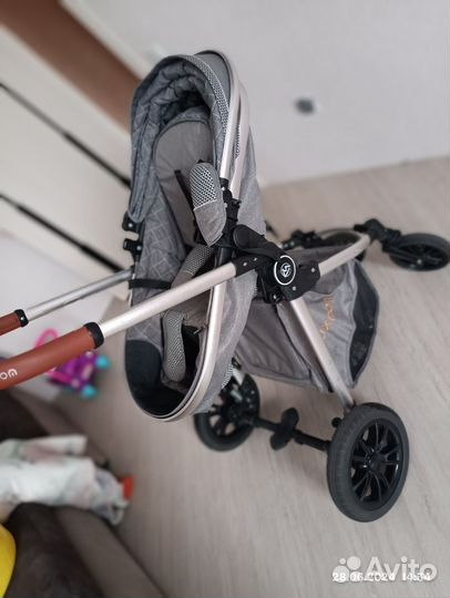 Коляска 2 в 1 luxmom