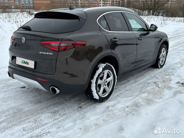 Alfa Romeo Stelvio 2.0 AT, 2017, 64 700 км