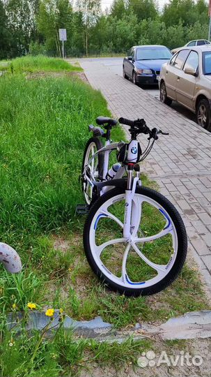 Велосипед скоростной на литых дисках