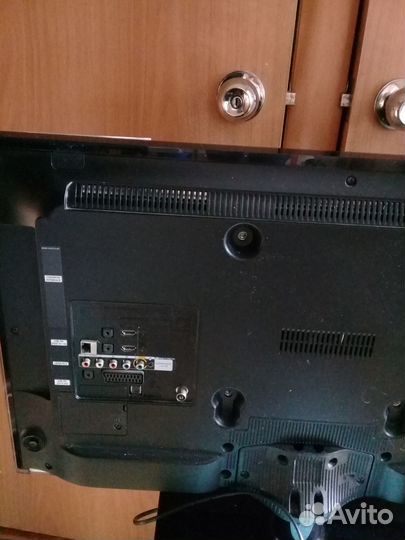 Телевизор LCD samsung 32
