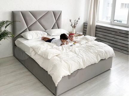 Кровать двуспальная в наличии