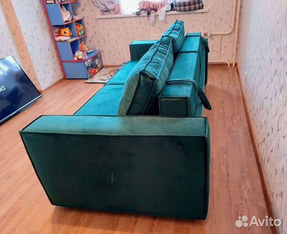 Большой угловой диван из фанеры