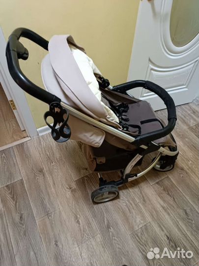 Прогулочная коляска babyton