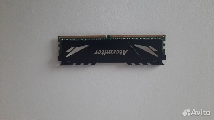 Материнская плата с процессором и памятью DDR4