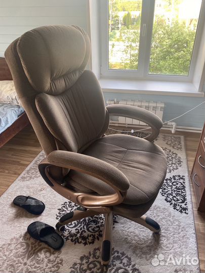 Мягкое кресло