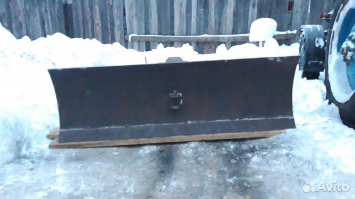 Лопата на трактор