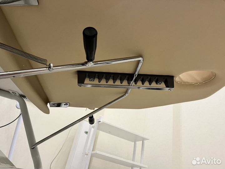 Кушетка косметологическая