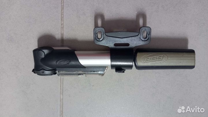 Насос ручной BBB с креплением на раму