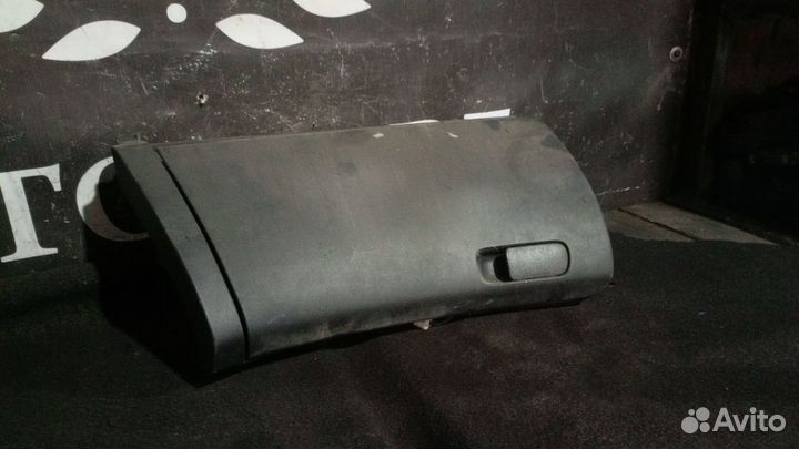Бардачок Kia Ceed