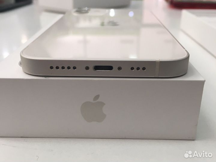 Б/у iPhone 12 128Gb White
