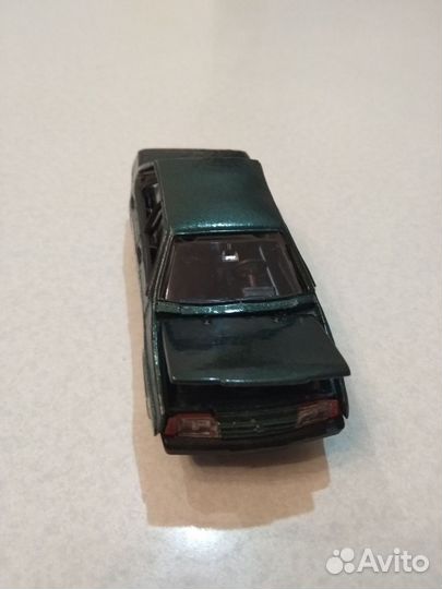 Коллекционная модель 1/43 ваз 21099 на запчасти