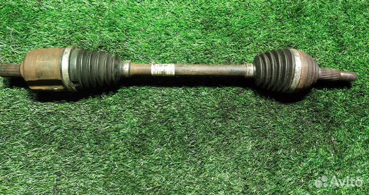 Полуось передняя левая Renault Sandero