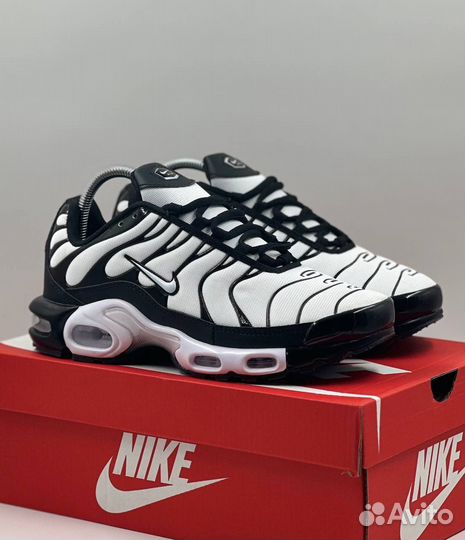 Кроссовки nike air max tn plus