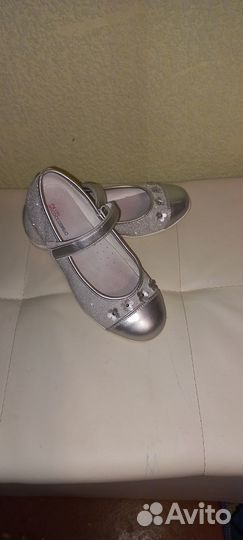 Туфли для девочки 32р