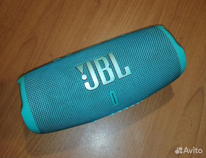 Продам колонку JBL Charge 5 Green