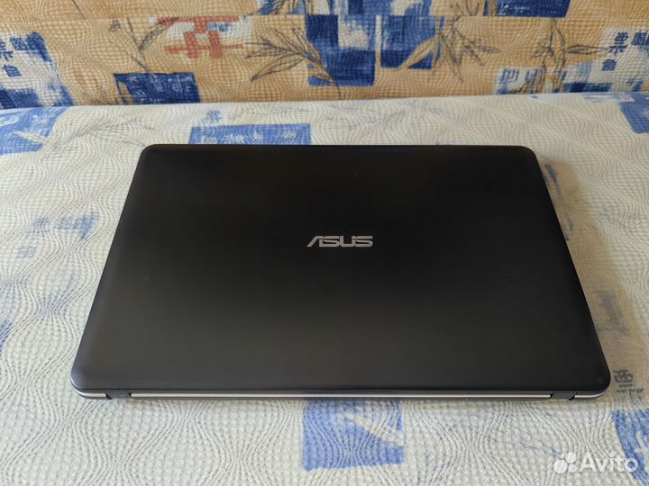 Ноутбук Asus x541u i3, Geforce 920MX, 8gb, ssd