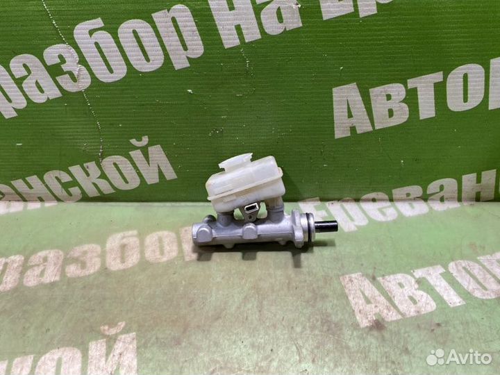 Главный тормозной цилиндр Infiniti G35 V35 VQ35DE