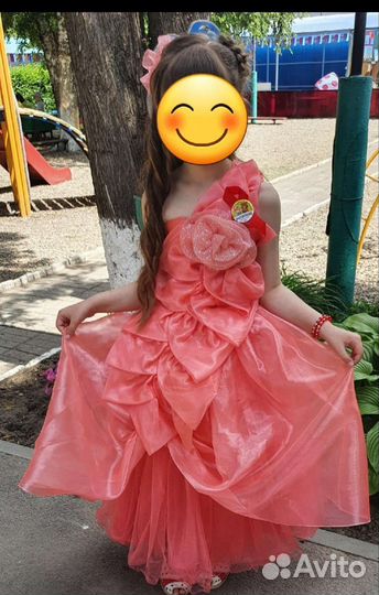 Нарядное платье для девочки