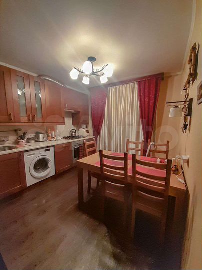 2-к. квартира, 55,6 м², 1/4 эт.